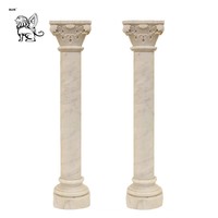 Colonnes romaines en marbre corinthien sculptées à la main en pierre naturelle blanche décorative de style moderne