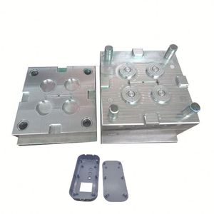 Piezas moldeadas personalizadas Cubierta protectora Productos de plástico Molde de inyección personalizado para piezas automotrices - Product Image 6