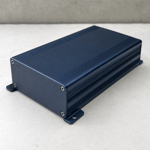 ผู้ผลิตโปรไฟล์อะลูมิเนียมอัดขึ้นรูปแบบอะโนไดซ์ตกแต่งตามแบบ OEM สำหรับเฟอร์นิเจอร์และงานตกแต่งภายใน - Product Image 1