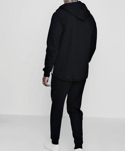 Survêtement avec logo personnalisé Survêtement de sport de couleur contrastée pour hommes Ensemble de survêtements de football uni - Product Image 2