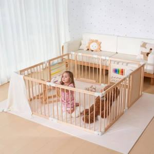 Parc de jeu pliable en bois réglable avec verrouillage de sécurité pour enfants, grande clôture de sécurité intérieure pour bébés et tout-petits - Product Image 3