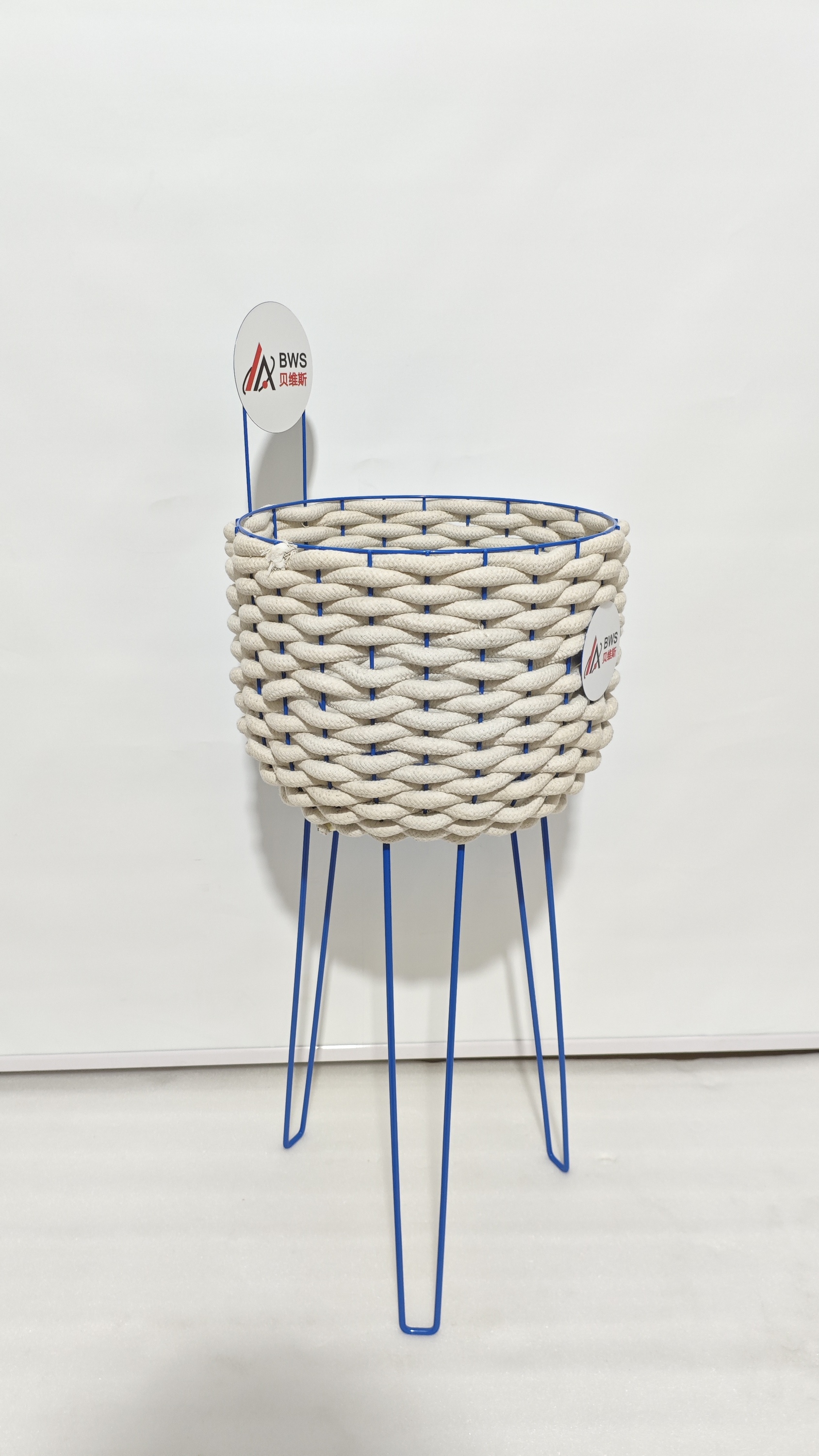 Apache Makeup Stand Cosmetic Display Toothpaste Rope Display Basket for Retail Shop — view 3