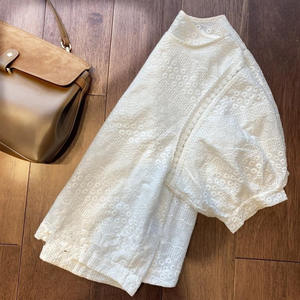 <span class=keywords><strong>เสื้อ</strong></span><span class=keywords><strong>ลูกไม้</strong></span>แขนสั้นสำหรับผู้หญิง<span class=keywords><strong>เสื้อ</strong></span><span class=keywords><strong>ลูกไม้</strong></span>แขนพองระบายอากาศได้ดีเสื้อมี<span class=keywords><strong>ลูกไม้</strong></span>ที่เหมาะกับการช้อปปิ้งสุดสัปดาห์ - Product Image 4