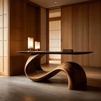 Meuble d'entrée moderne pour maison/hôtel, console en bois massif brun, base ondulée irrégulière de style nordique, plateau noir artisanal