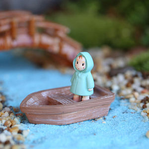 Mini Bote con Remos, Modelo de Canoa de Resina, Decoración de Barco en Miniatura, Decoración Náutica, Micro Paisaje para Acuarios y Terrarios - Product Image 1