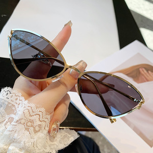 European And American Style Small Frame <b>Sunglasses</b> Metal Cat Eye UV400 Unisex Sun Protection - Product Image 1