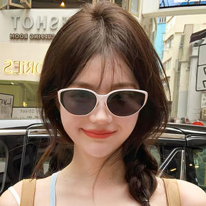 Nouvelles lunettes de soleil rétro œil de chat pour femmes, monture PC, protection UV400, type 3, Yc11326 C2 - Product Image 3