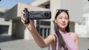 ด้ามจับกล้องถ่ายรูปใหม่สำหรับ Insta360 ด้ามจับสำหรับถ่ายภาพสตรีท ตัวช่วยสุดทรงพลังสำหรับการถ่ายภาพ - Product Image 6