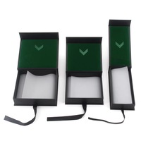 Boîte cadeau rigide de luxe écologique avec fermeture magnétique, finition douce au toucher, laminage mat, estampage à chaud en or