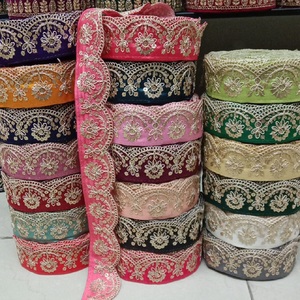 Cordones florales bordados hechos a medida en tamaño de 1,25 pulgadas a 2 pulgadas y más grandes, ideales para usar como bordes con hilo dorado - Product Image 2