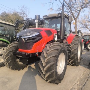 Tractor de 240HP Nuevo 4X4 Maquinaria Agrícola con Múltiples Accesorios Opcionales - Product Image 5