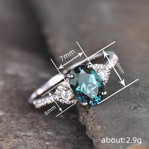 แหวนทองคำขาวประดับโทแพซทรงรีแบบหนามเตยสำหรับผู้หญิง แหวนเพชรพลอยสำหรับหมั้น - Product Image 4