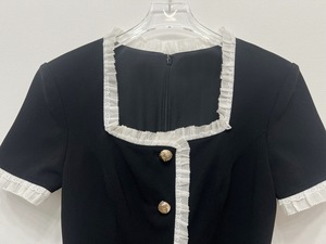 Nouvelles arrivées Seven Color Printemps-Été 2026 : Nouvelle <span class=keywords><strong>robe</strong></span> longue noire à manches courtes, col carré et patchwork de <span class=keywords><strong>dentelle</strong></span> - Product Image 6