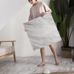 Vente flash : Carreaux de sol autocollants en vinyle PVC plastique bon marché, 600*600 mm, 800*800 mm, à coller soi-même - Product Image 5