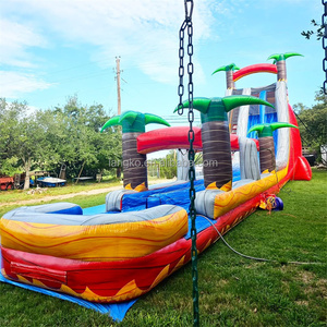 แลงโก อินแฟลตเทเบิลส์ ทรอปิคอล บรีซ สไลเดอร์น้ำเป่าลมขนาดใหญ่ พร้อมสระน้ำและพื้นที่พ่นน้ำ - Product Image 3