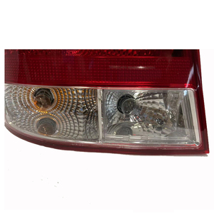 Accessoires de feu arrière Offre Spéciale pour <span class=keywords><strong>Chevrolet</strong></span> <span class=keywords><strong>aveo</strong></span> 2004 - <span class=keywords><strong>2006</strong></span> 42395698, <span class=keywords><strong>prix</strong></span> d'usine - Product Image 5