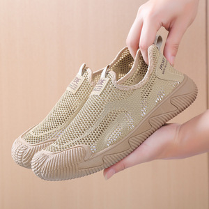 รองเท้าผ้าใบผู้ชายหนังแท้แบบผูกเชือก สไตล์ใหม่ ระบายอากาศ ดูดซับความชื้น ป้องกันกลิ่น เหมาะสำหรับทำงาน ใส่สบายทุกฤดู แฟชั่นทันสมัย - Product Image 4