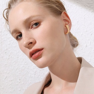FASHION Punk Link <strong>Chain</strong> <strong>Stud</strong> <strong>Earrings</strong> for Women Accessories Gold Color Small Hip Hop Earings Fashion Jewelry Kolczyki E191120 - Product Image 2