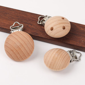 Clip para chupete redondo de madera natural de haya con cierre de clip para bebés y niños pequeños de 0 a 12 meses - Product Image 3