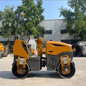 Petit compacteur routier vibrant de 1,3 tonne à double tambour, entièrement hydraulique, type siège, pour asphalte - Product Image 2