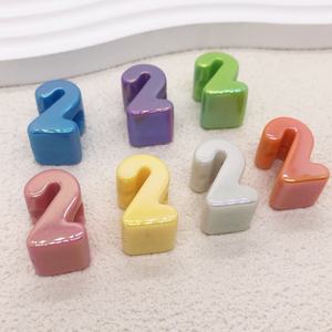 ลูกปัดอะคริลิคเคลือบยูวี สีมาการอง รูใหญ่ สำหรับงาน DIY ทำ<span class=keywords><strong>มือ</strong></span> ลูกปัดร้อยสายคล้อง<span class=keywords><strong>มือ</strong></span><span class=keywords><strong>ถือ</strong></span> - Product Image 5