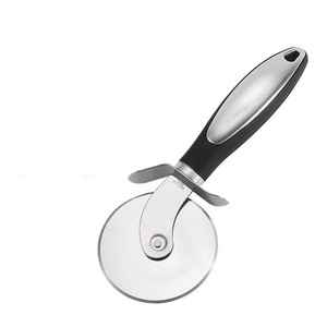 Il <span class=keywords><strong>Set</strong></span> regalo tagliapizza in acciaio inossidabile include <span class=keywords><strong>coltelli</strong></span> per torta con spatola a forma di spatola - Product Image 5