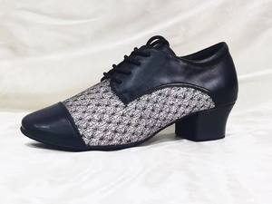Nuevos zapatos de baile de cuero con tacón <span class=keywords><strong>cubano</strong></span> para mujer, zapatos de salón de punta con características de práctica cómodas - Product Image 3