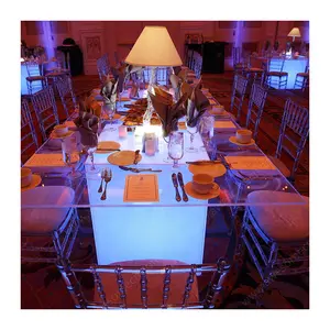 이벤트 결혼식을위한 크리스탈 테이블과 의자