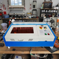 Machine de gravure laser CO2 3020 largement utilisée par l'usine Vevor en Chine, machine de fabrication de tampons laser 50W 40W, machine de découpe laser