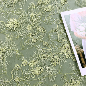 Tissu en dentelle de voile nigérian haut de gamme africain, vert floral, brodé de cordon et de sequins, pour robe de mariée Aso Ebi - Product Image 2