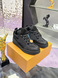 2026 חדש באיכות גבוהה שחור לגברים אופנה יוקרתית מזדמנת נעלי ספורט שטוחות ללא החלקה בחוץ LVBAES הליכה נוחה סִגְנוֹן - Product Image 1