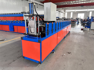 <span class=keywords><strong>Machine</strong></span> automatique de formage de gouttières pour eau de pluie de petite taille, portable, avec composants de base PLC automatiques, fabrication de machines à gouttières - Product Image 2