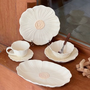 Assiettes à salade, <span class=keywords><strong>nouilles</strong></span> et soupes Lelyi Série Fleur en porcelaine givrée peinte à la main, écologiques, pour la rentrée scolaire, motif cœur féminin - Product Image 6