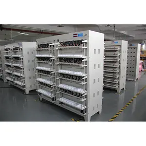Fabricant chinois d'équipements de test de capacité de Charge et de décharge de cellules de batterie 256 canaux 5V2A 3A 18650 Li ion