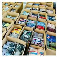 Lot de vêtements mixtes en gros pour femmes : hauts, maillots de bain, bikinis, robes assorties, en ballots, expédition aléatoire