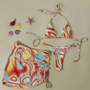 DGQ041710 Estampado colorido tres piezas ropa de playa envoltura cordón trajes de baño bikini conjunto