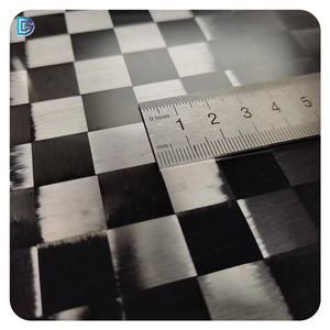 Venta al por mayor preimpregnado ultraligero 150gsm 3D 12k <span class=keywords><strong>T700</strong></span> Spread Tow tela de fibra de carbono - Product Image 1