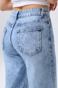 Jean en denim taille haute à jambe large pour femme, coupe ample, longueur intégrale, bleu délavé, style décontracté d'été - Product Image 5