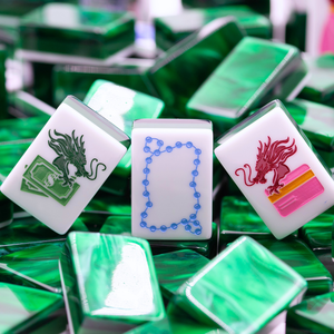 Set di Tessere Mahjong Americano Verde Perla, Tre Strati in Acrilico, Lusso Moderno, Tagliato e Incollato a Mano, Lucidato, Vendita all'Ingrosso - Product Image 1