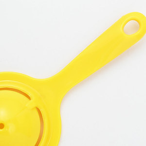 Séparateur <span class=keywords><strong>de</strong></span> blanc <span class=keywords><strong>d</strong></span>'œuf <span class=keywords><strong>jaune</strong></span> en plastique avec long manche, filtre à œufs, outil <span class=keywords><strong>de</strong></span> cuisine pour la pâtisserie - Product Image 5