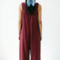 Robe longue plissée marron personnalisée OEM sans manches à col rond, style décontracté bohème pour la plage et les vacances d'été pour femme