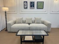 Abnehmbarer Stoffbezug Luxus Dreisitzer-Sofa Schaumstoffgefüllt Modernes Minimalistisches Cremefarbenes Design für Hotel Wohnzimmer Modular