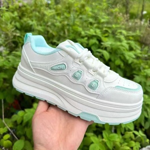 Chaussures de sport en plein air respirantes en maille, semelle en caoutchouc résistante à l'usure - Product Image 5