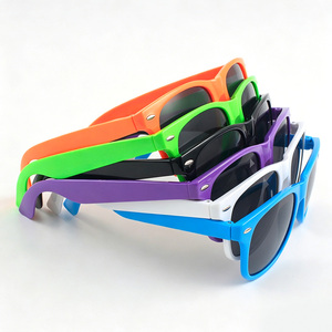 <span class=keywords><strong>Gafas</strong></span> <span class=keywords><strong>de</strong></span> <span class=keywords><strong>Sol</strong></span> <span class=keywords><strong>de</strong></span> Moda UV400 al por Mayor, <span class=keywords><strong>Gafas</strong></span> <span class=keywords><strong>de</strong></span> <span class=keywords><strong>Sol</strong></span> Personalizadas con Logotipo <span class=keywords><strong>de</strong></span> Marca, Regalos para Mujeres y Hombres, <span class=keywords><strong>Gafas</strong></span> <span class=keywords><strong>de</strong></span> <span class=keywords><strong>Sol</strong></span> Promocionales - Product Image 5