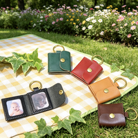 Porte-clés photo en cuir PU en gros, mini cadre photo coloré de 1 pouce avec pendentif anneau de clé en laiton, breloque de sac, cadeaux
