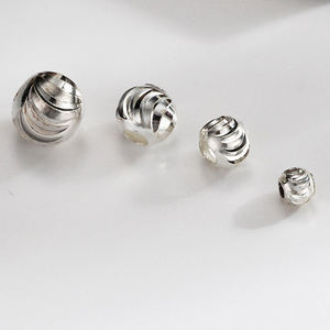 เครื่องประดับสำหรับผู้ชายลูกปัดสเปเซอร์เม็ดสีเงิน925 4มม. สำหรับผู้หญิงแบบ DIY - Product Image 1