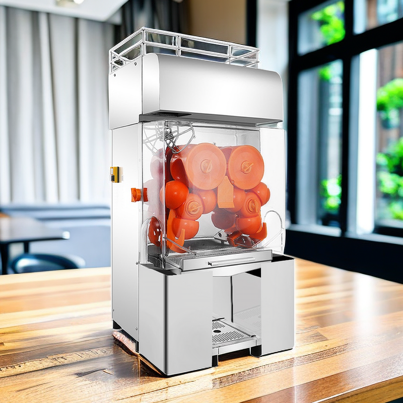 Commercial Industrial Juicers Making Orange Lemon