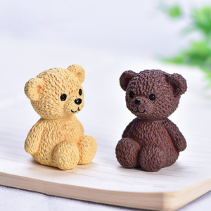ตุ๊กตาหมีการ์ตูน 3 มิติ ของขวัญพลาสติกขนาดเล็กน่ารัก ตกแต่งเค้ก อุปกรณ์ตกแต่งกาแฟ หมีสีเหลือง ตกแต่งสวนเทพนิยาย - Product Image 3