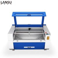Machine de découpe laser CO2 automatique 80/100/130W 800*800 de grande portée pour tissu, cuir, bois, acrylique avec support IA