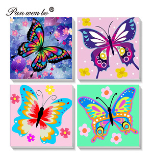 Paquete de 4 8X8in marco de madera lienzo mariposa pintura <span class=keywords><strong>por</strong></span> número niños DIY acrílico pintura al óleo Kits pintura <span class=keywords><strong>por</strong></span> números para decoración de pared - Product Image 1